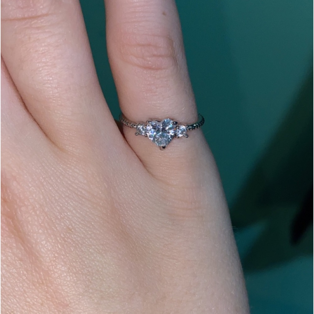 Silver heart shaped ring